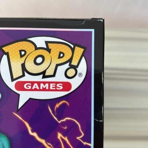 Funko Fusion POP Cosmic Freddy Funko Exclusive  #1013 New Ships with protector - Picture 6 of 7